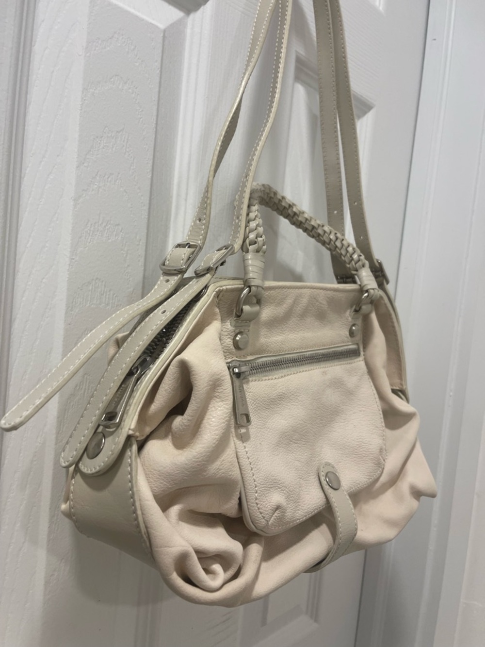 Gryson Cream Women's Shoulder Bag - Classic leather bag - Picture 2 of 16